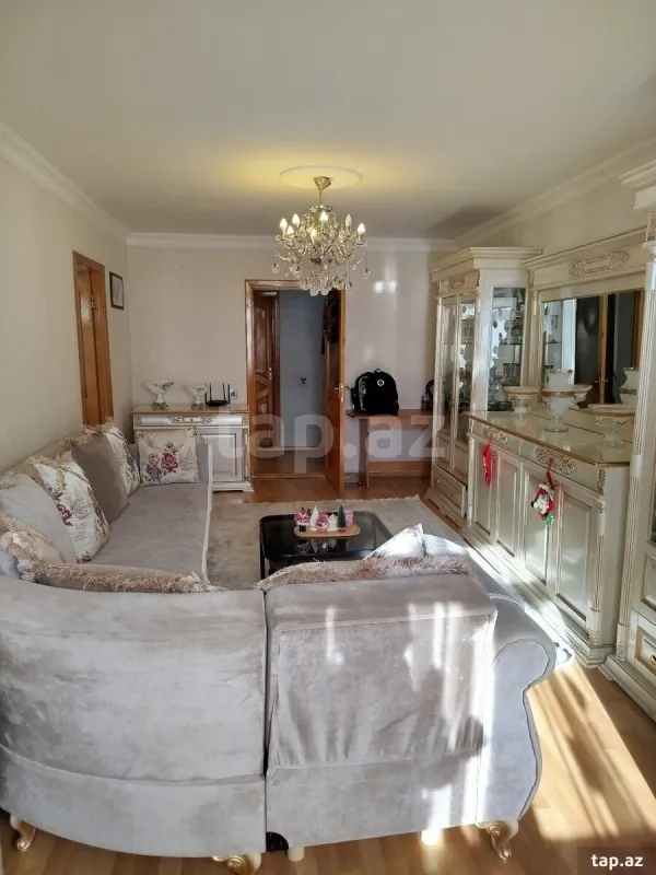Satılır 3 otaqlı mənzil 70 m²