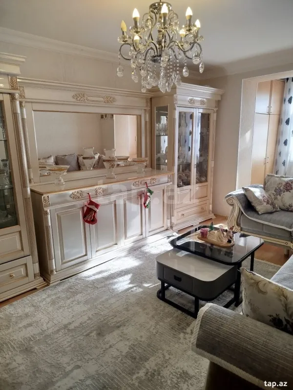 Satılır 3 otaqlı mənzil 70 m²