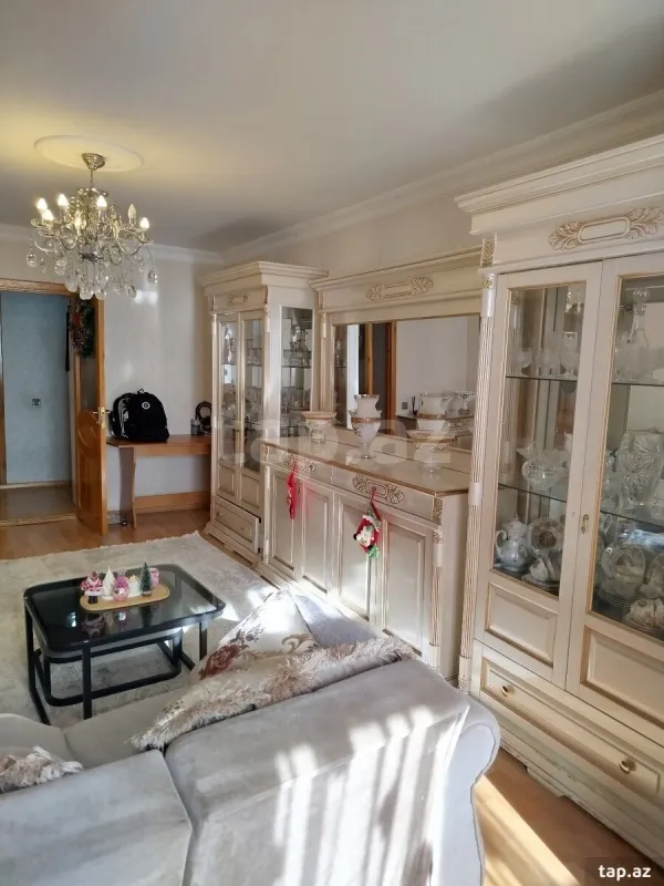 Satılır 3 otaqlı mənzil 70 m²