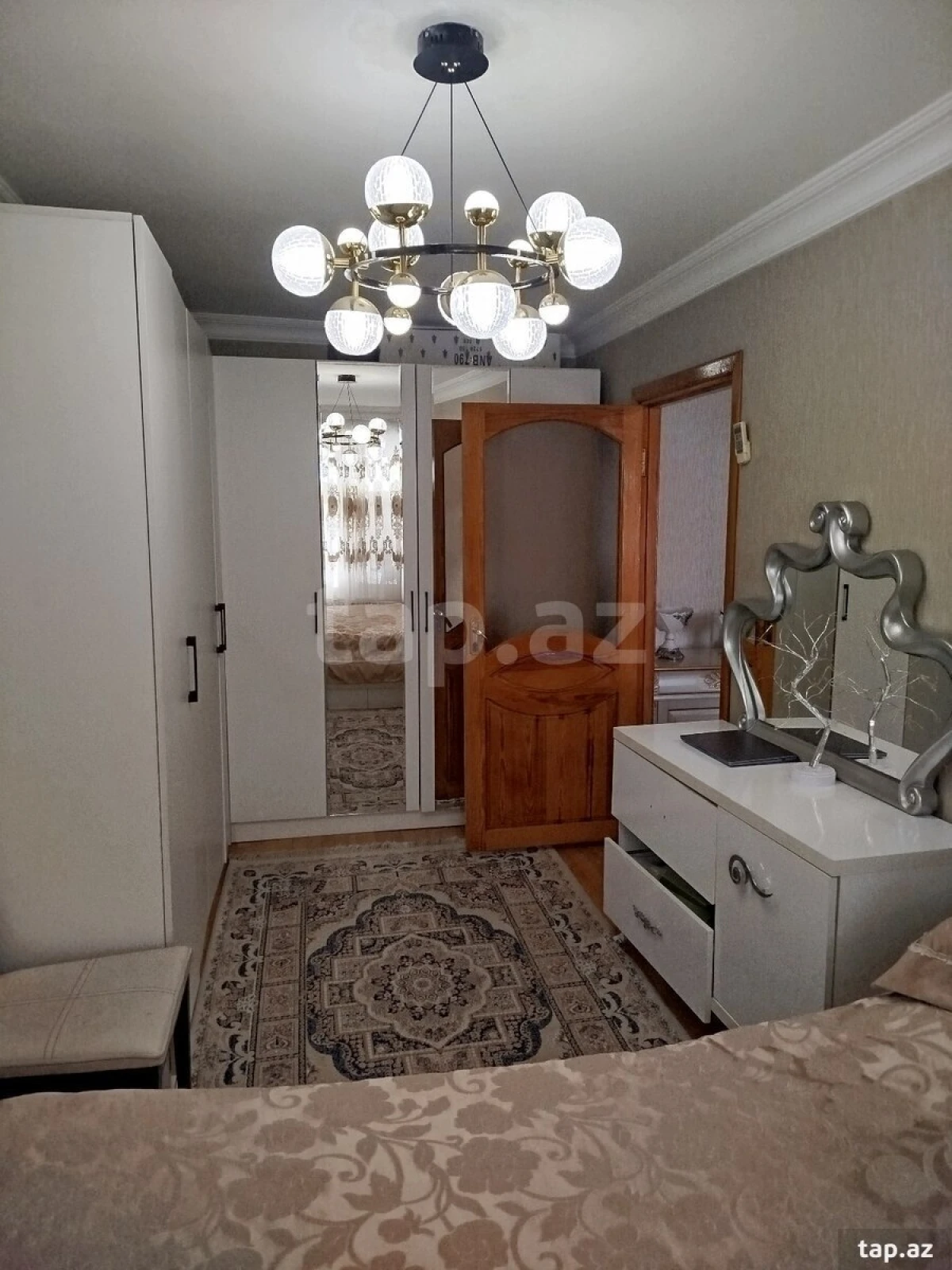 Satılır 3 otaqlı mənzil 70 m²