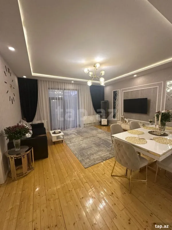 Satılır 4 otaqlı həyət evi