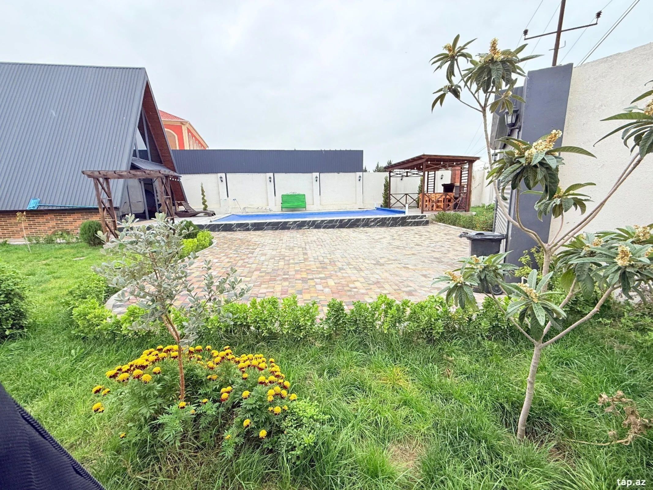 Kirayə verilir 4 otaqlı həyət evi 100 m²