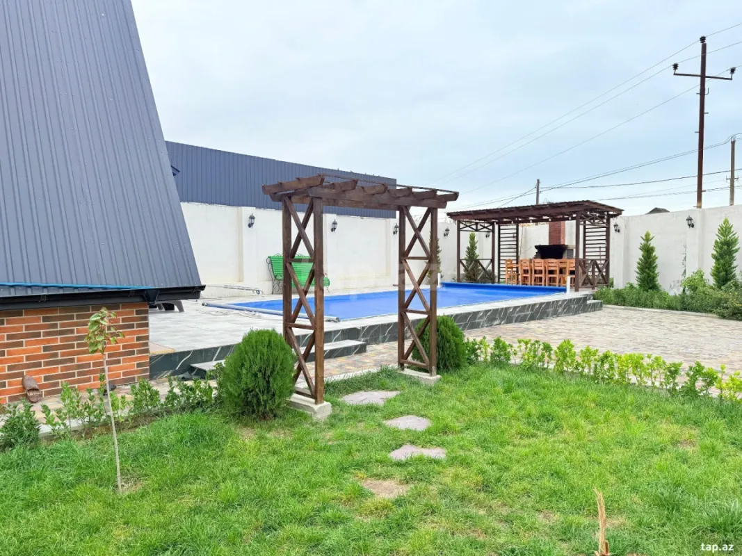 Kirayə verilir 4 otaqlı həyət evi 100 m²