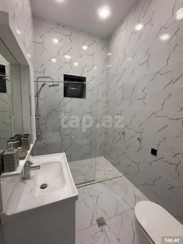 Kirayə verilir 4 otaqlı həyət evi 100 m²