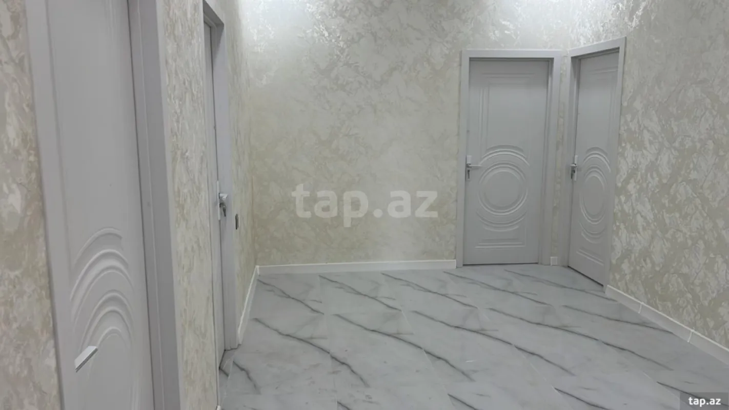 Satılır 4 otaqlı həyət evi