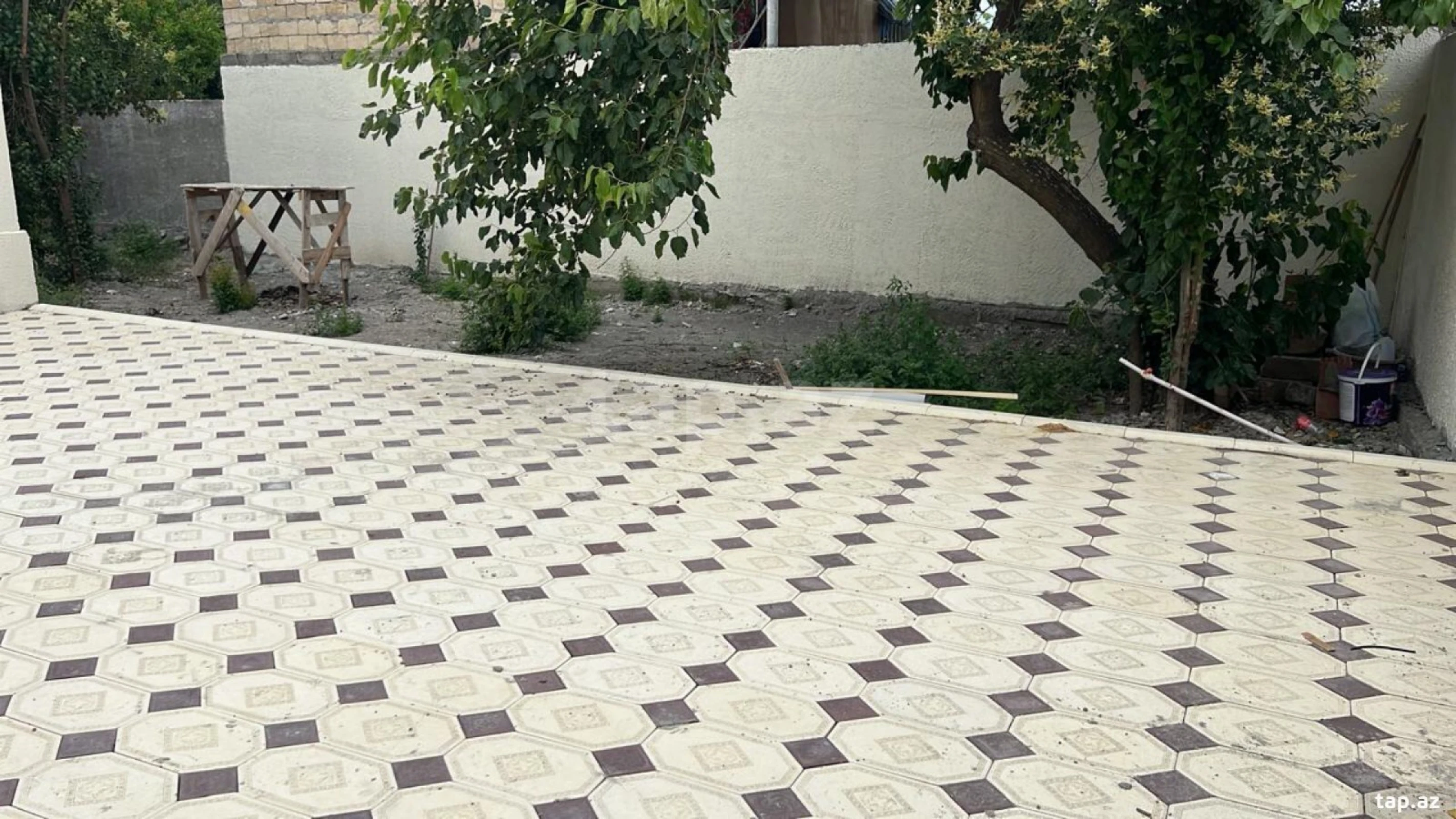 Satılır 4 otaqlı həyət evi