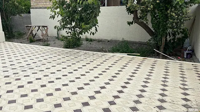 Satılır 4 otaqlı həyət evi