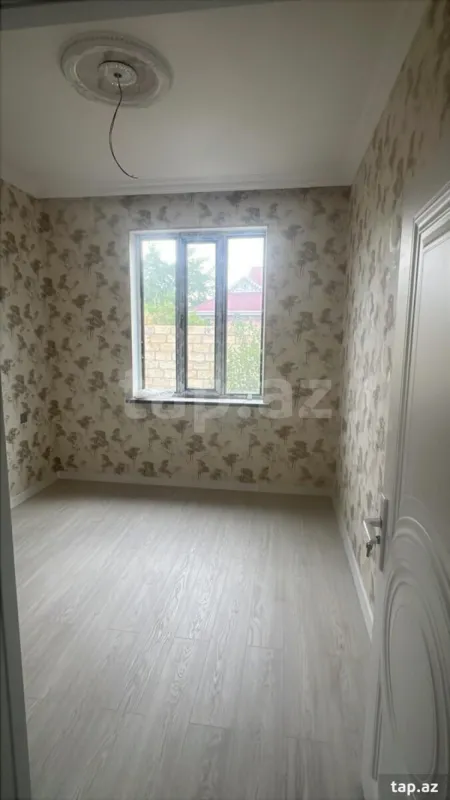 Satılır 4 otaqlı həyət evi