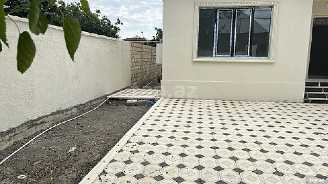 Satılır 4 otaqlı həyət evi