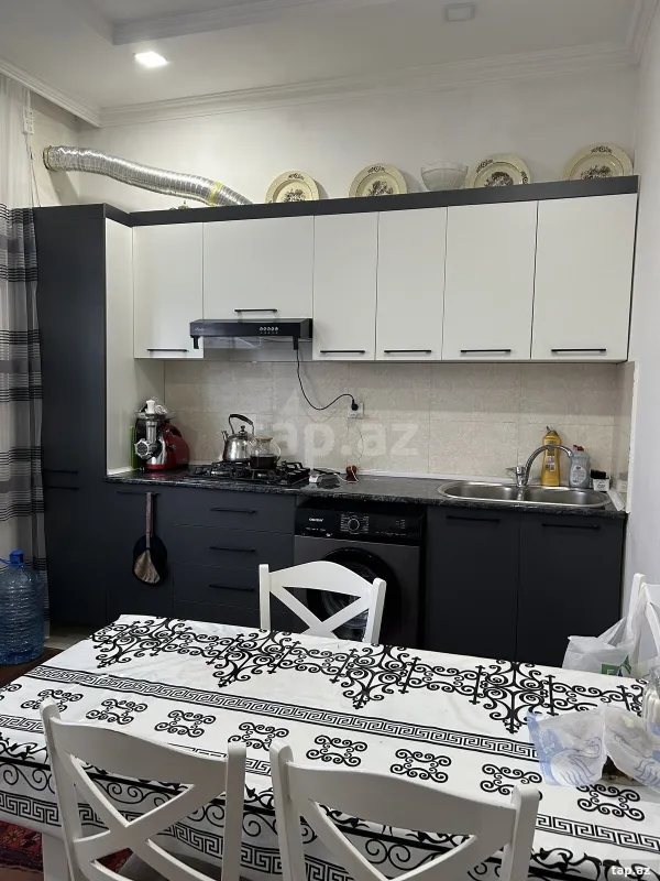 Kirayə verilir 3 otaqlı həyət evi