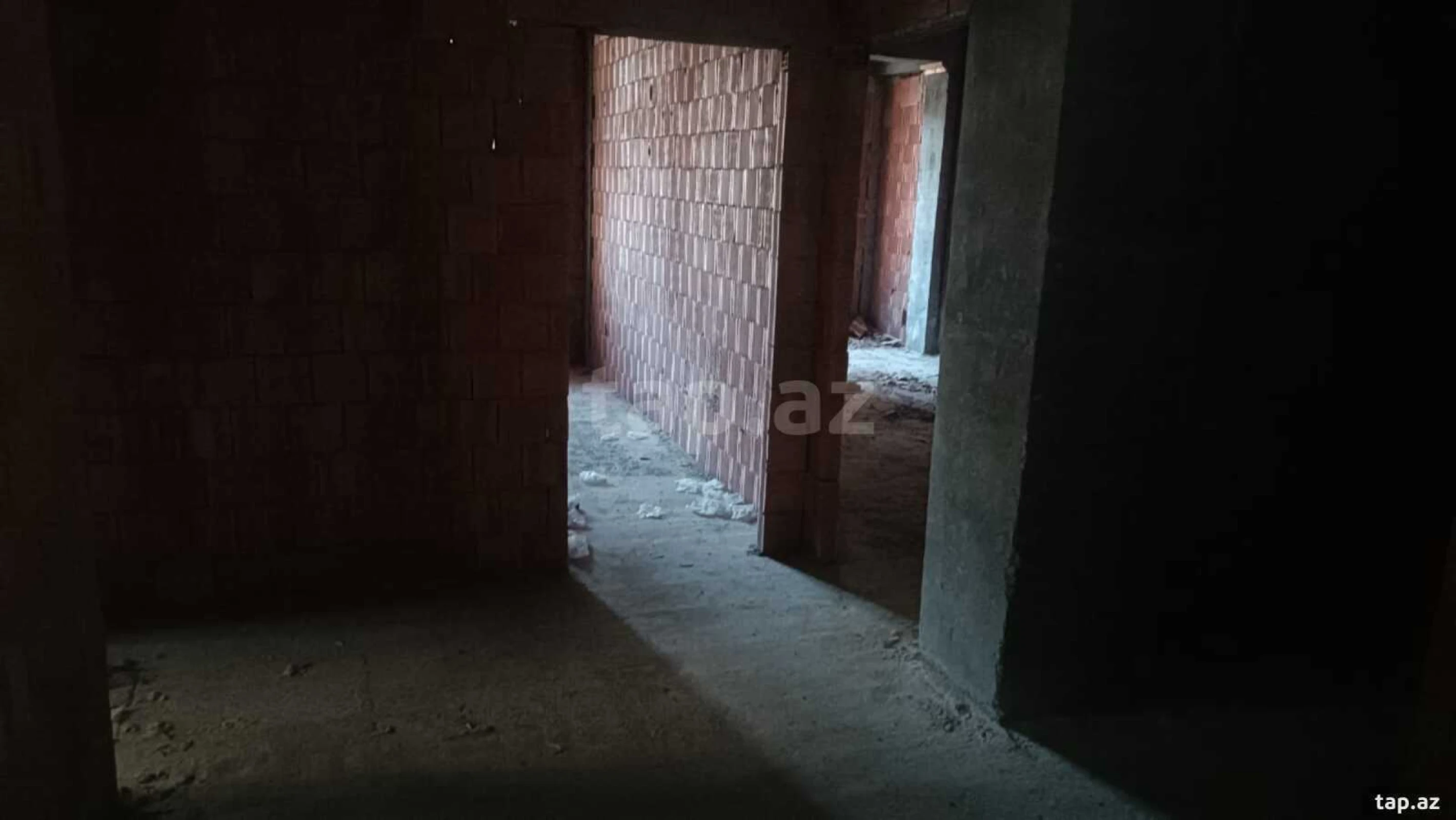 Satılır 3 otaqlı yeni tikili 120 m²