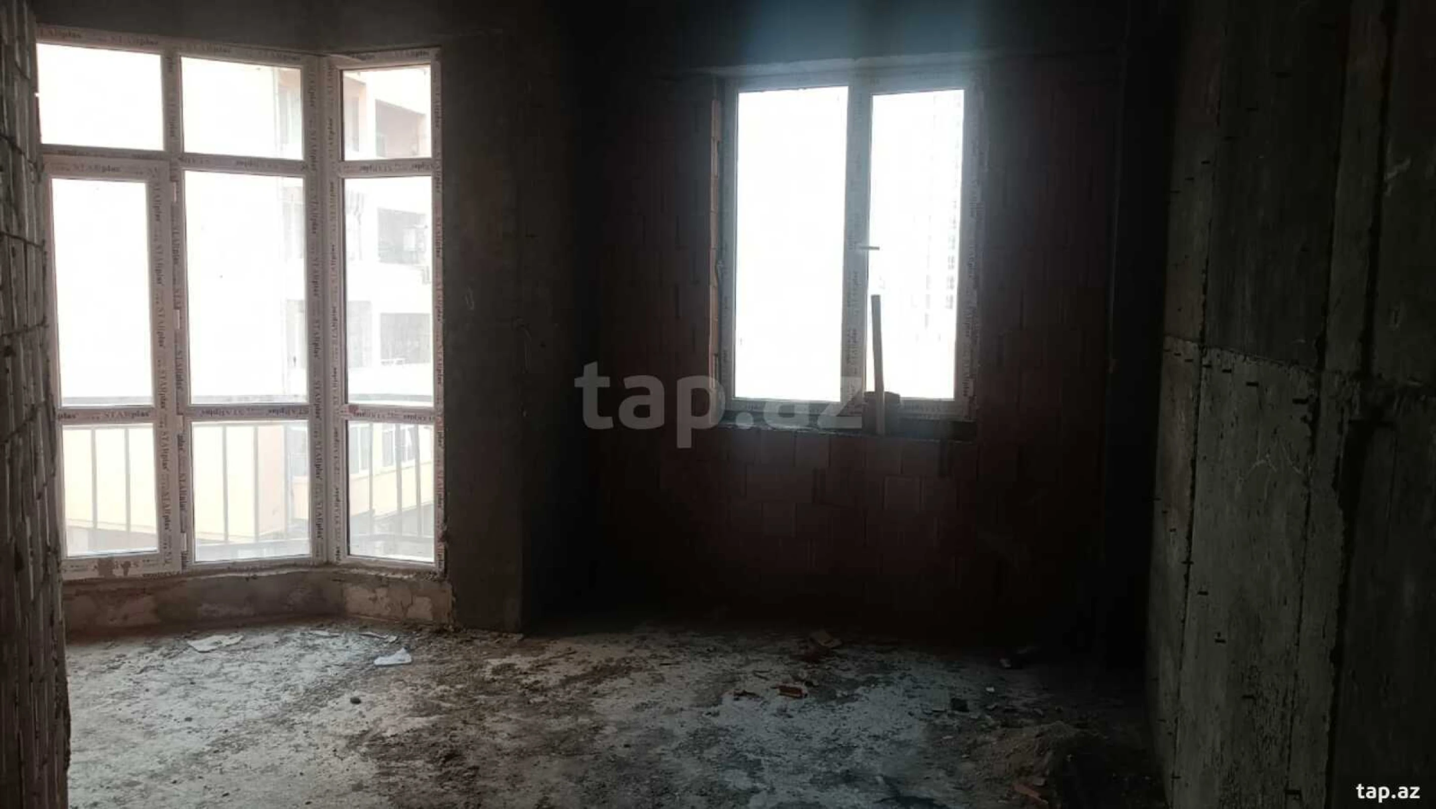 Satılır 3 otaqlı yeni tikili 120 m²