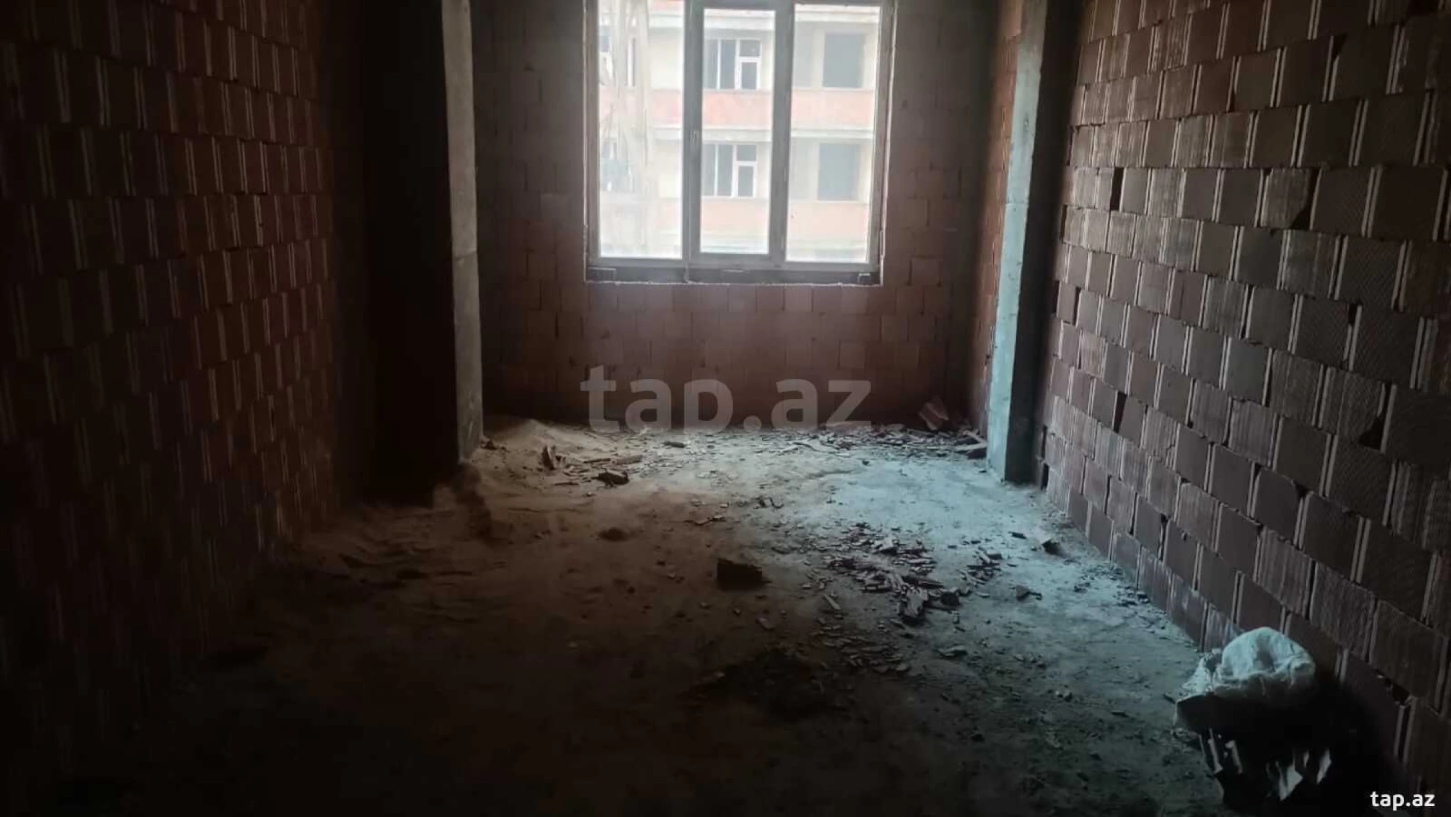 Satılır 3 otaqlı yeni tikili 120 m²
