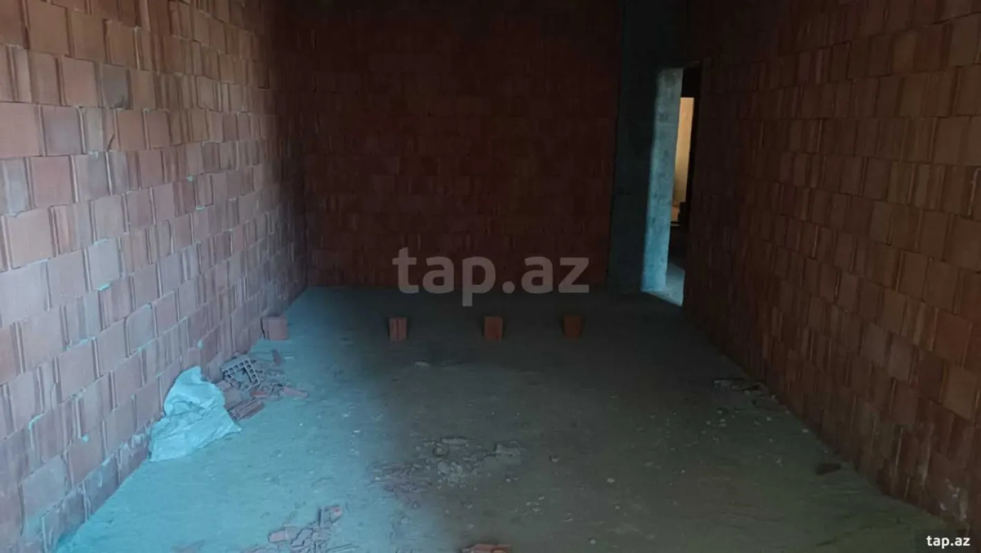 Satılır 3 otaqlı yeni tikili 120 m²