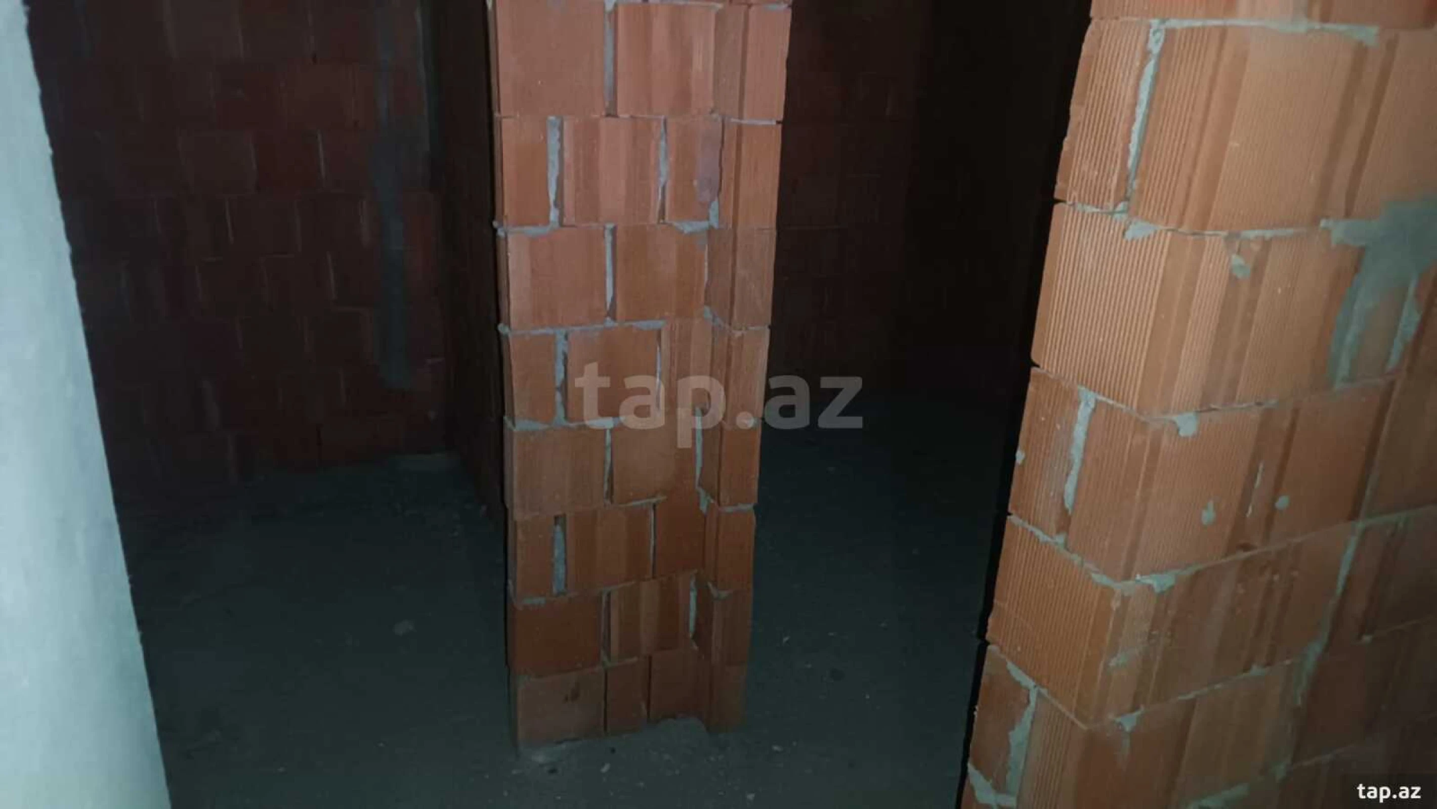 Satılır 3 otaqlı yeni tikili 120 m²