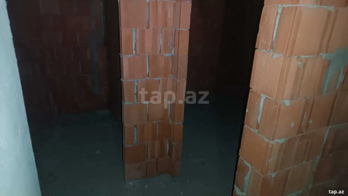 Satılır 3 otaqlı yeni tikili 120 m²