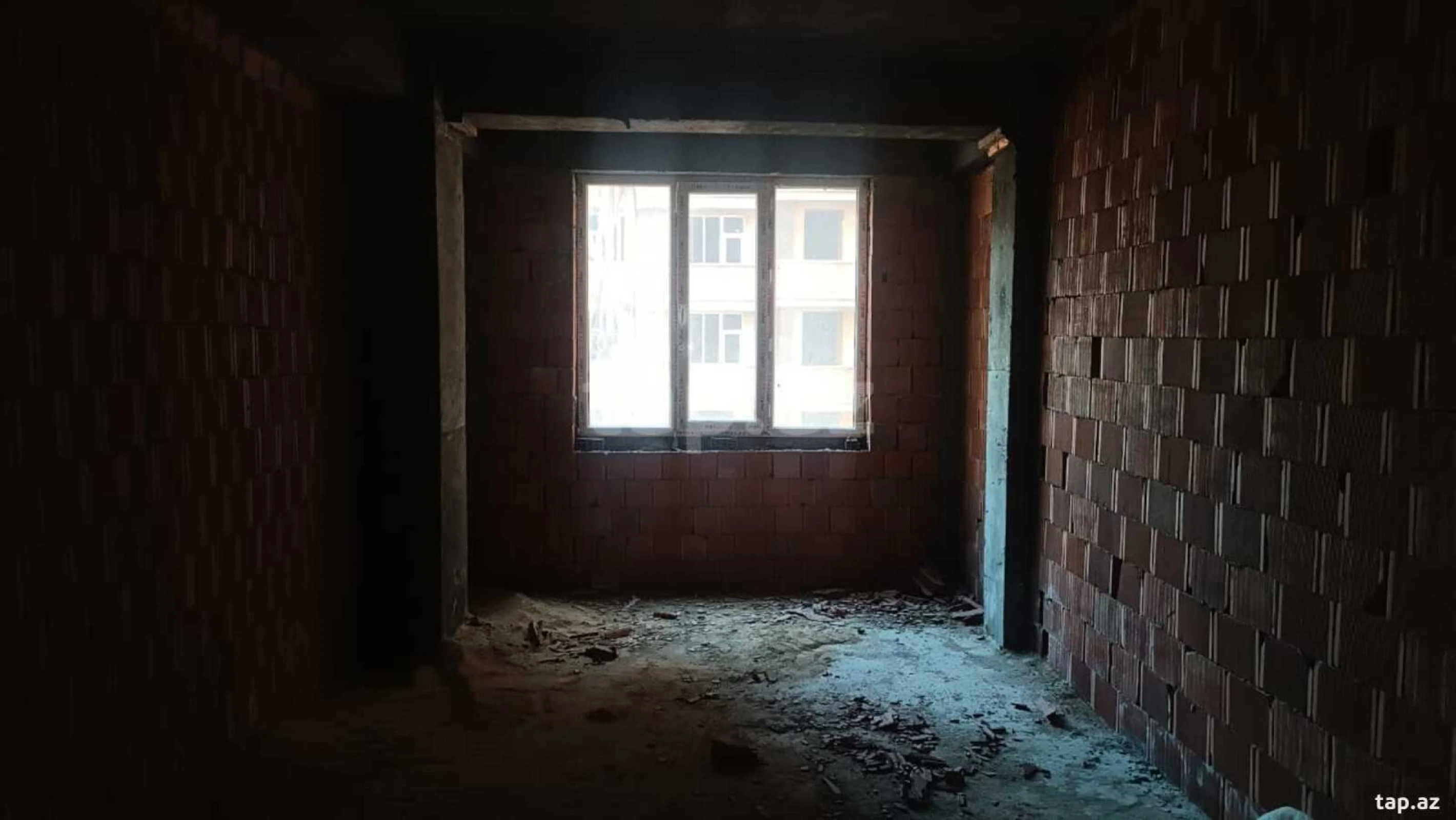Satılır 3 otaqlı yeni tikili 120 m²