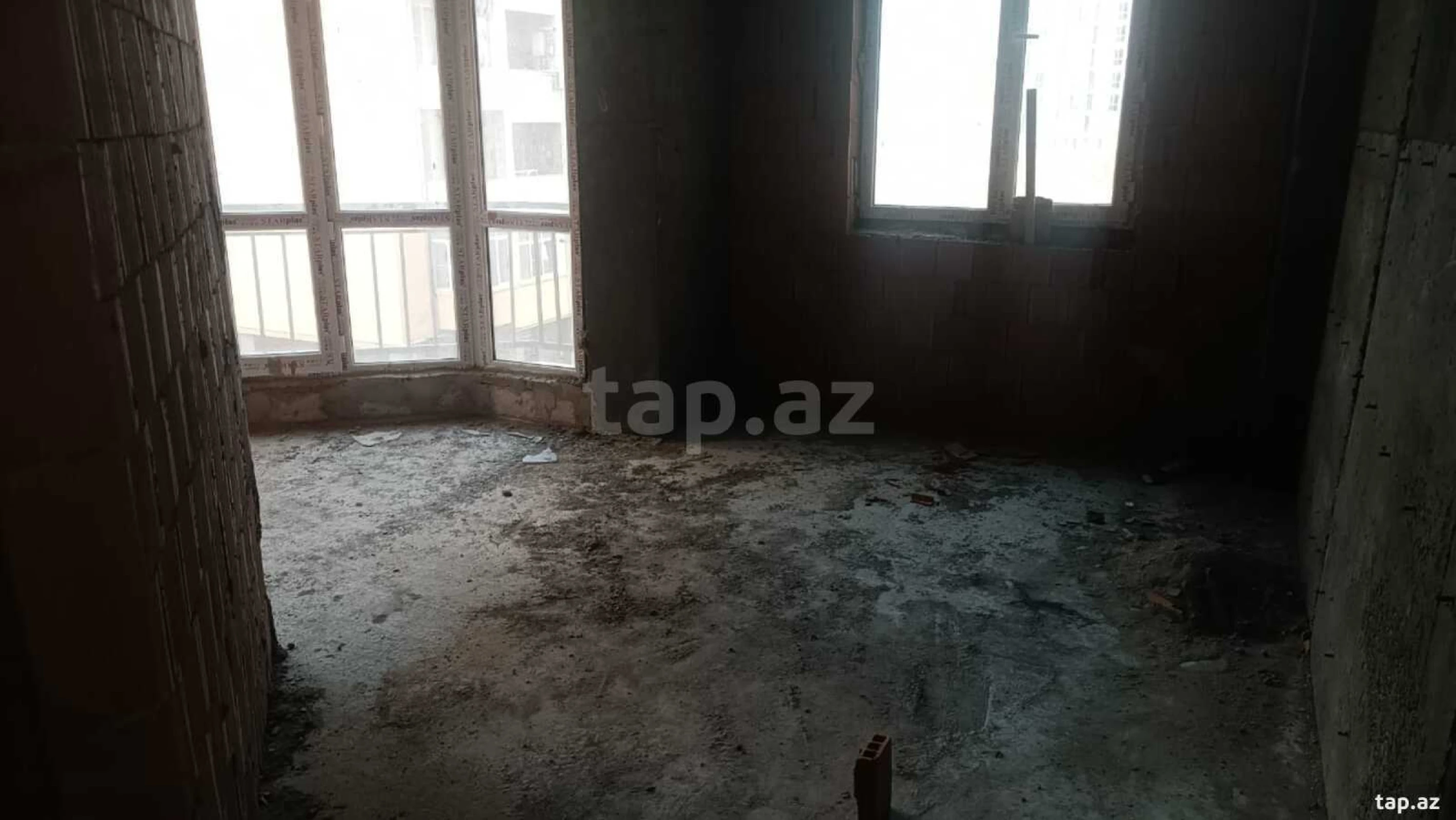 Satılır 3 otaqlı yeni tikili 120 m²