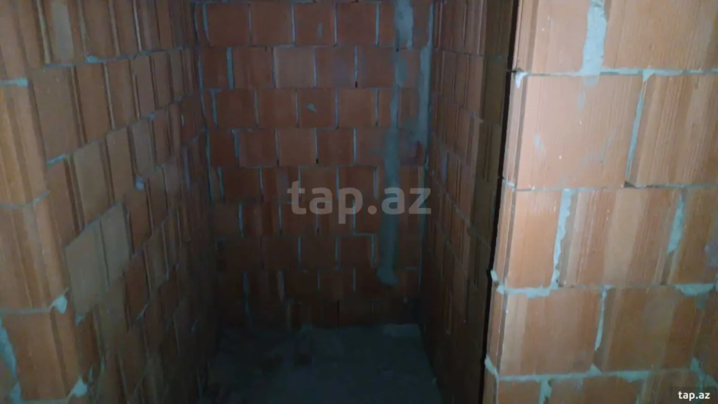 Satılır 3 otaqlı yeni tikili 120 m²