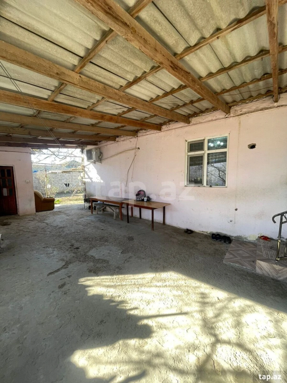 Satılır 4 otaqlı həyət evi