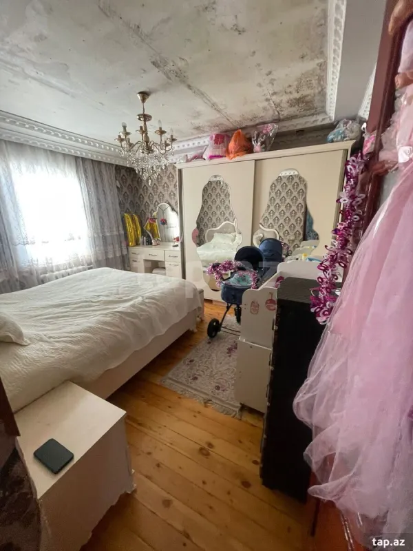 Satılır 4 otaqlı həyət evi