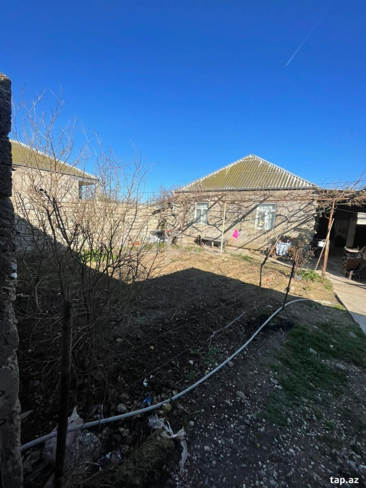 Satılır 4 otaqlı həyət evi