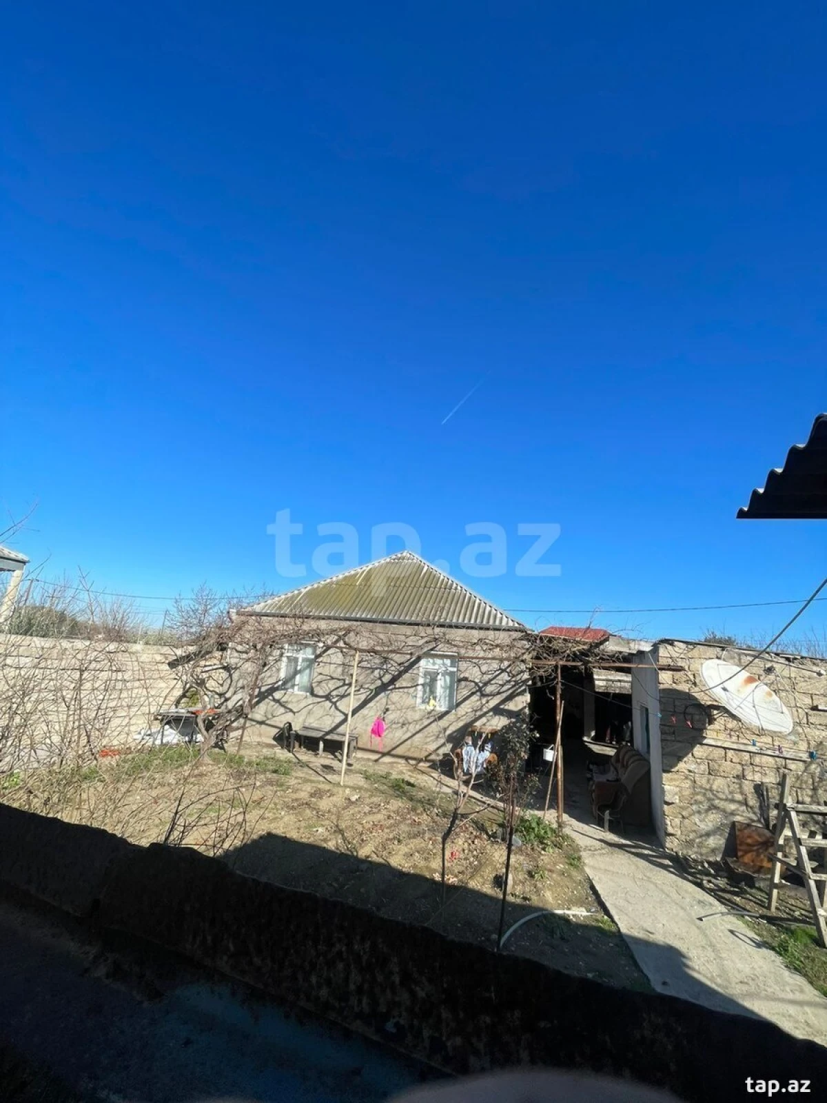 Satılır 4 otaqlı həyət evi