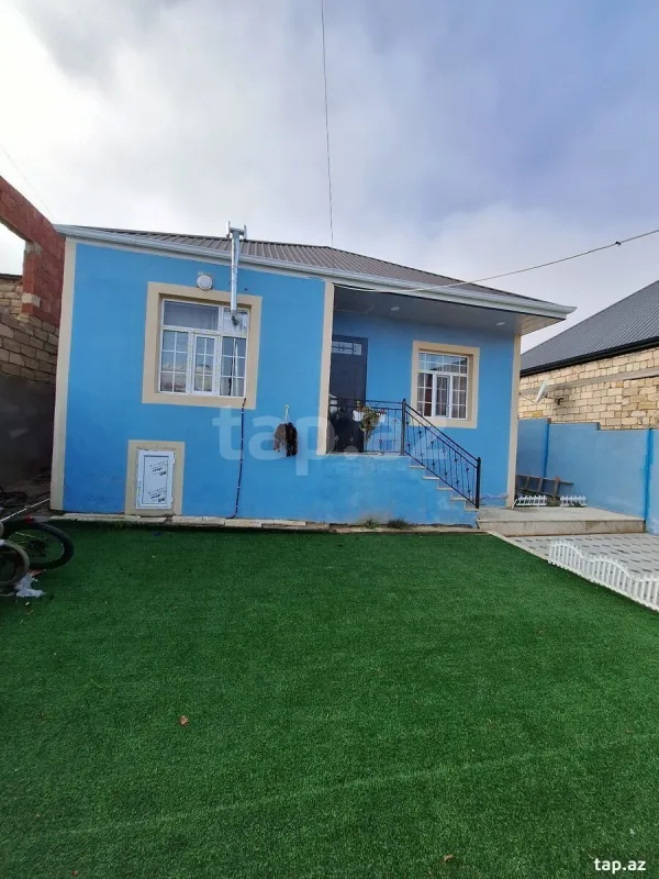 Satılır 3 otaqlı həyət evi