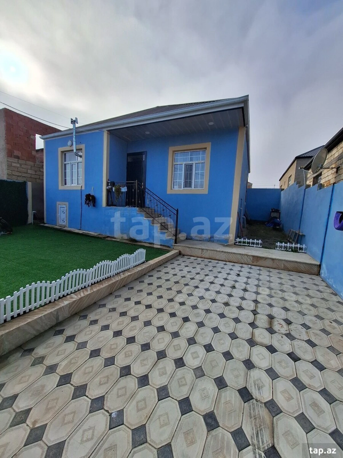 Satılır 3 otaqlı həyət evi