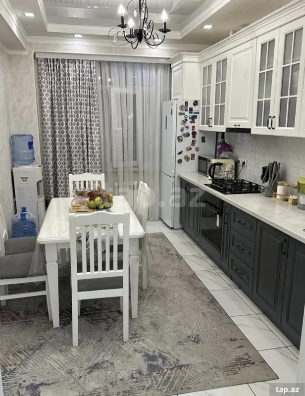 Kirayə verilir 2 otaqlı yeni tikili 85 m²