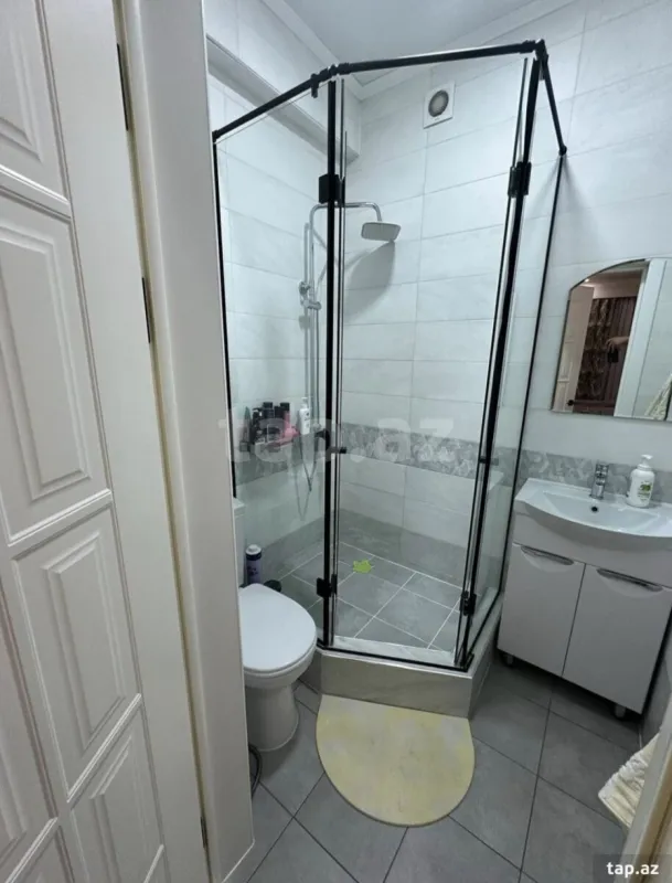 Kirayə verilir 2 otaqlı yeni tikili 85 m²