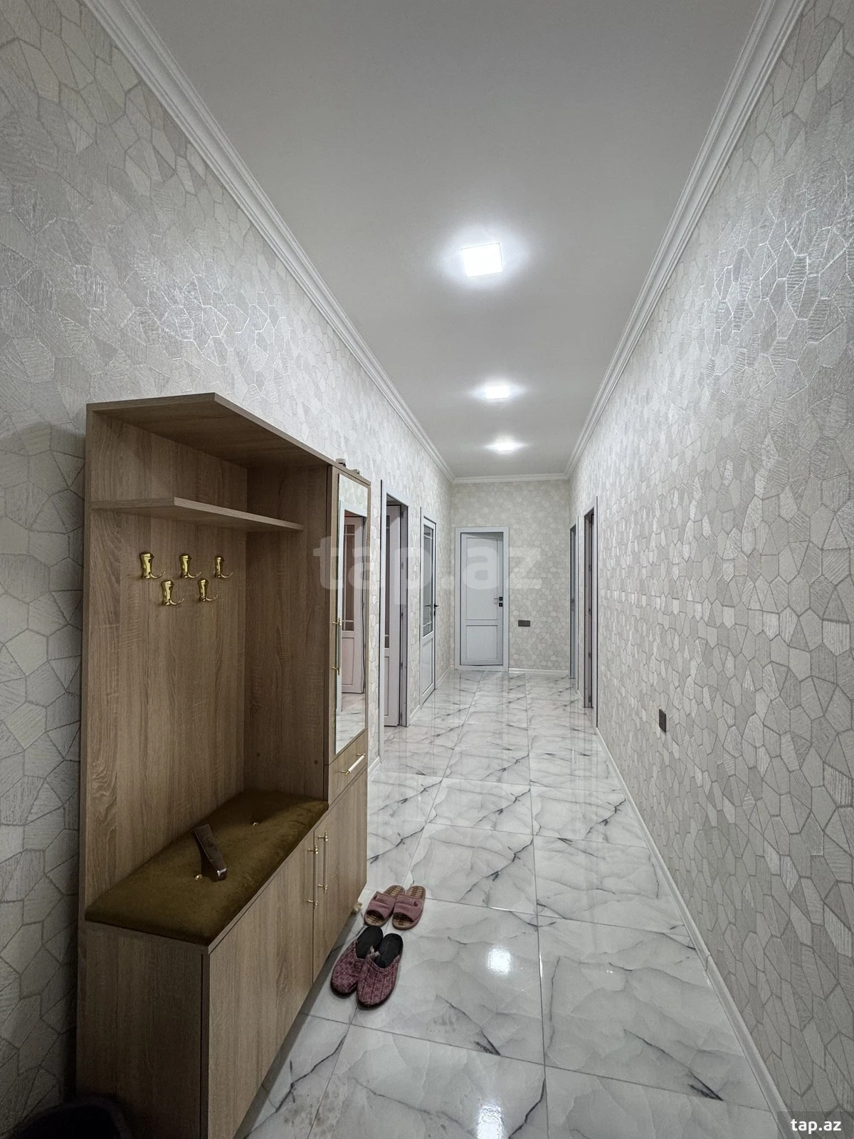 Kirayə verilir 3 otaqlı həyət evi