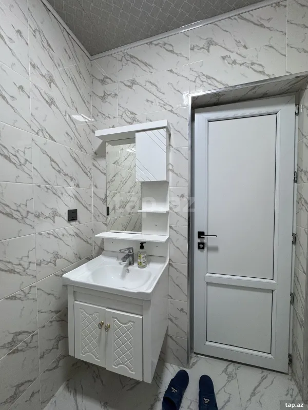 Kirayə verilir 3 otaqlı həyət evi