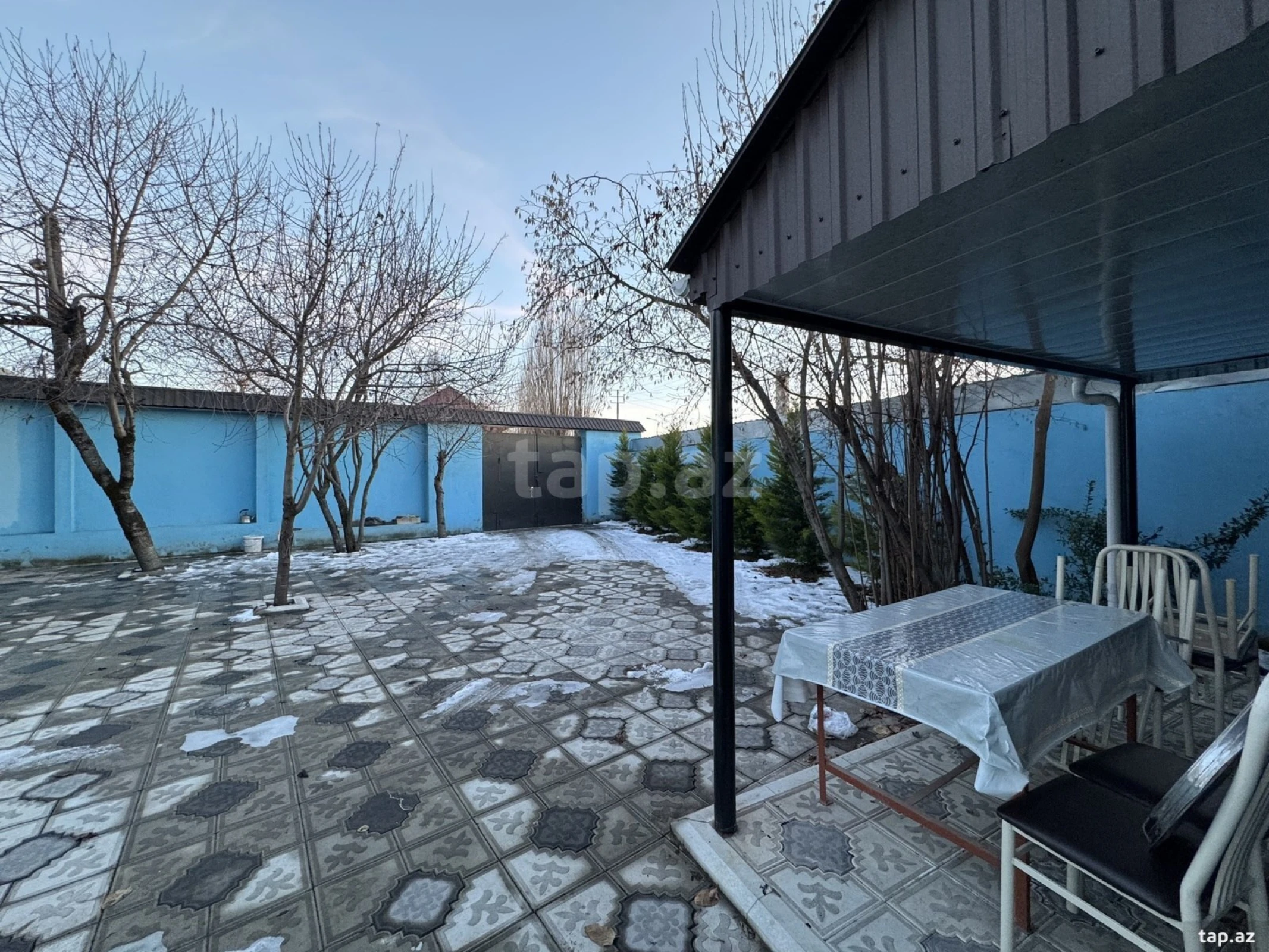 Kirayə verilir 3 otaqlı həyət evi