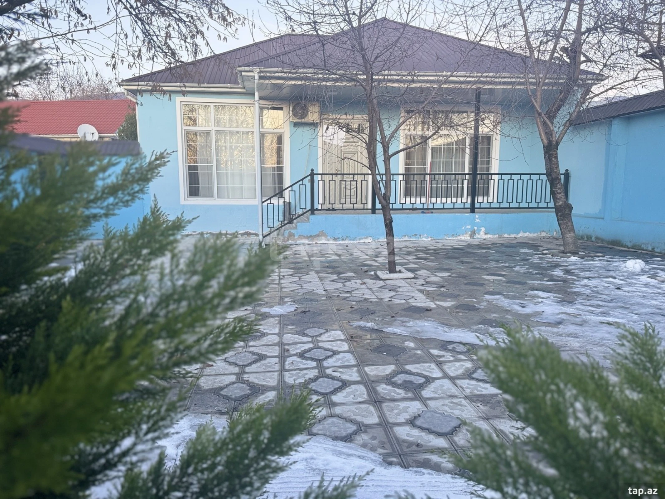 Kirayə verilir 3 otaqlı həyət evi