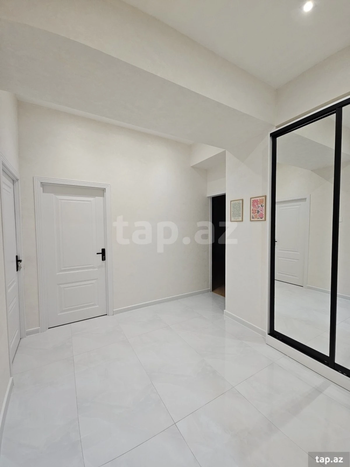 Kirayə verilir 3 otaqlı yeni tikili 125 m²