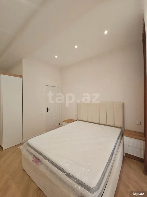 Kirayə verilir 3 otaqlı yeni tikili 125 m²
