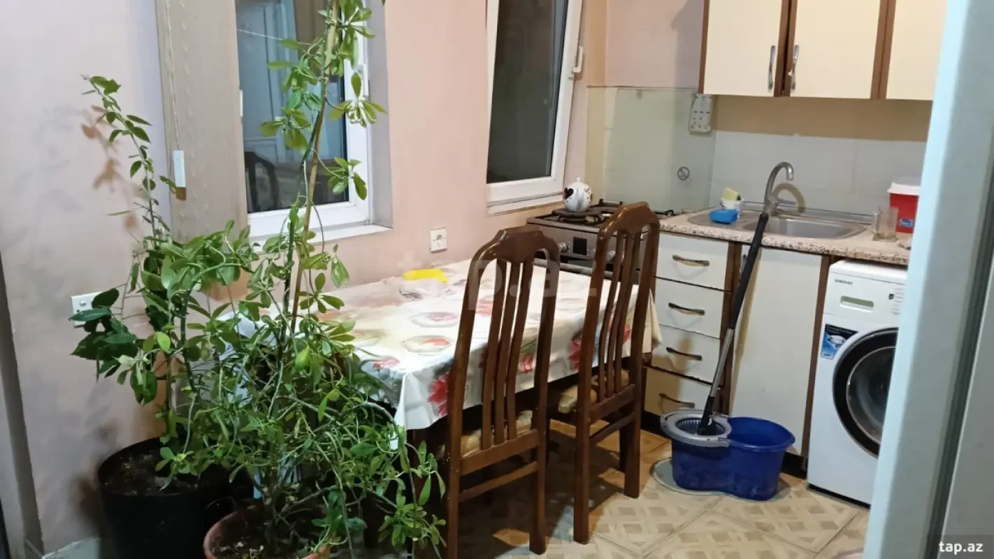 Kirayə verilir 2 otaqlı mənzil 45 m²