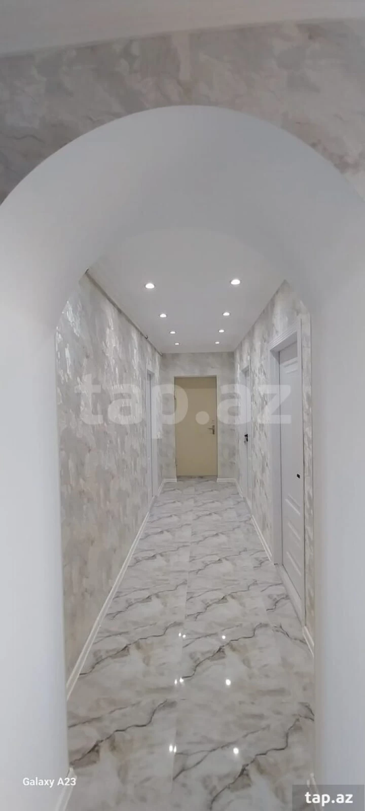 Satılır 4 otaqlı mənzil 86 m²