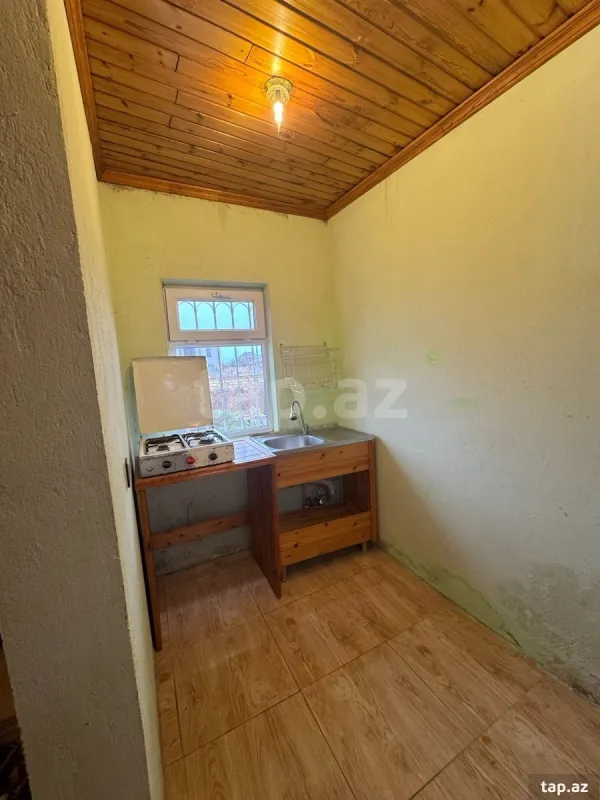 Kirayə verilir 1 otaqlı həyət evi