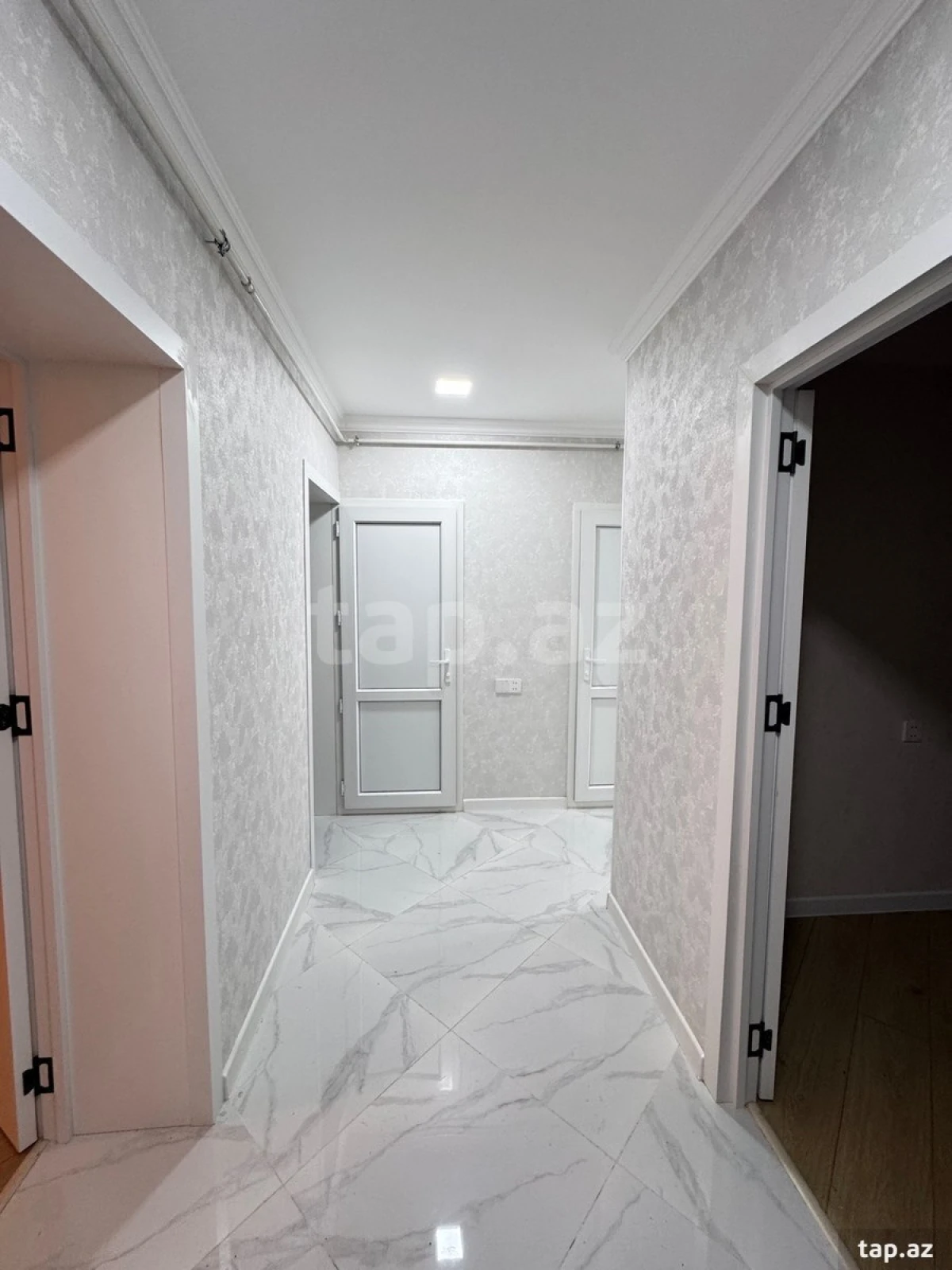 Satılır 3 otaqlı mənzil 68 m²