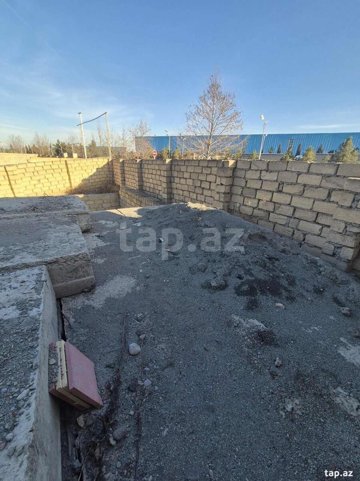 Satılır 6 otaqlı həyət evi