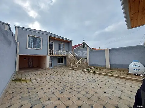 Satılır 4 otaqlı həyət evi