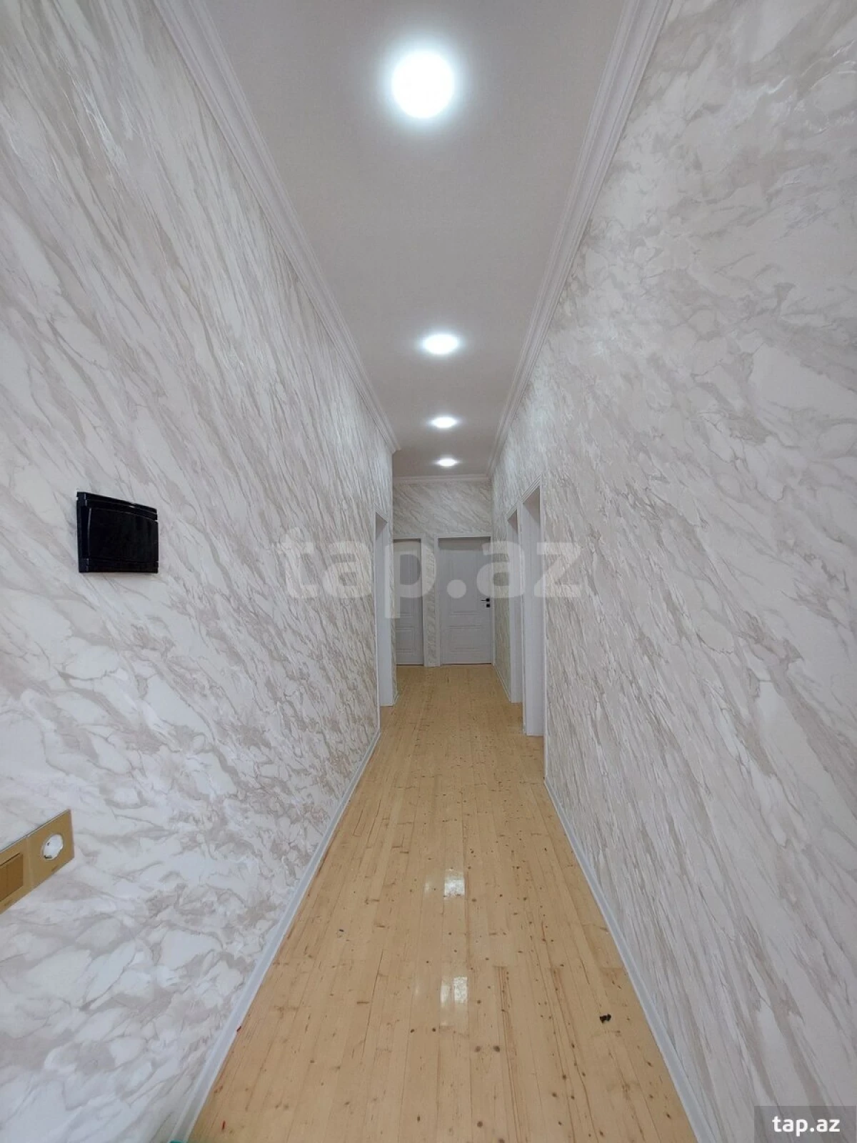 Satılır 4 otaqlı həyət evi