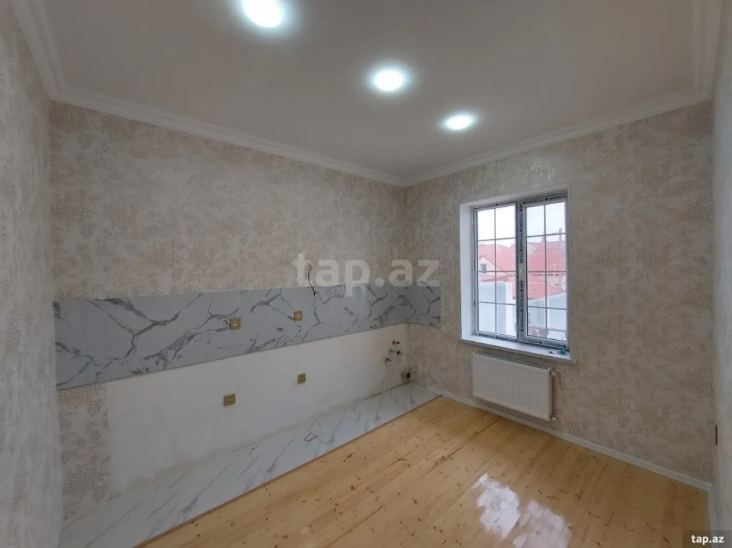 Satılır 4 otaqlı həyət evi