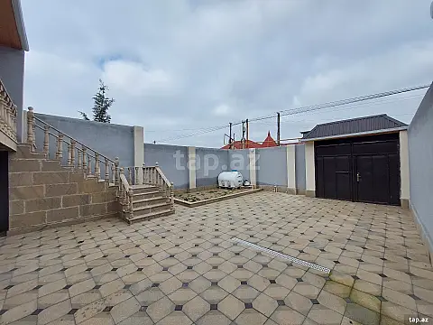 Satılır 4 otaqlı həyət evi