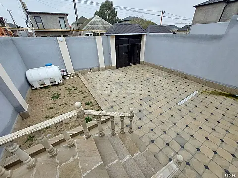 Satılır 4 otaqlı həyət evi