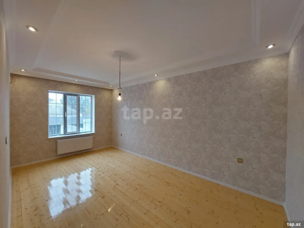 Satılır 4 otaqlı həyət evi