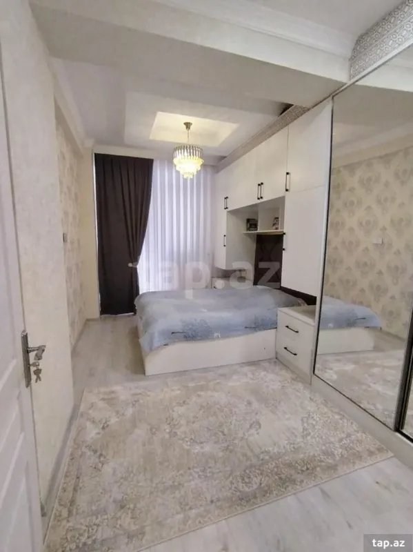 Kirayə verilir 2 otaqlı yeni tikili 70 m²