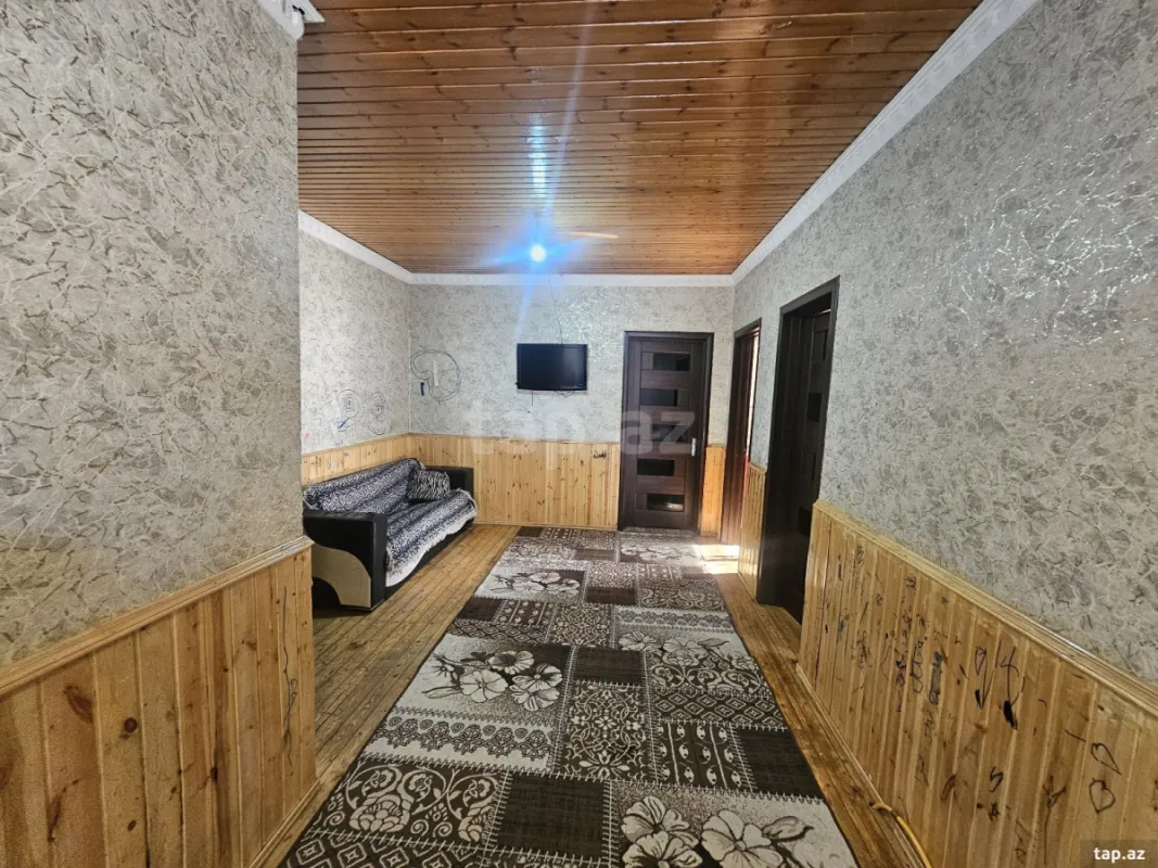 Satılır 4 otaqlı həyət evi